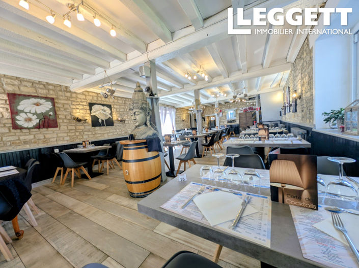 Image No.4-Commercial de 3 chambres à vendre à Mansle