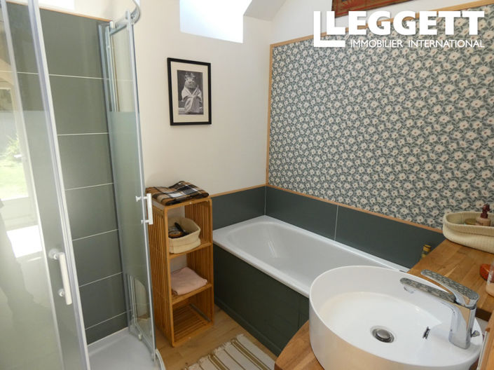 Image No.8-3 Bed House for sale