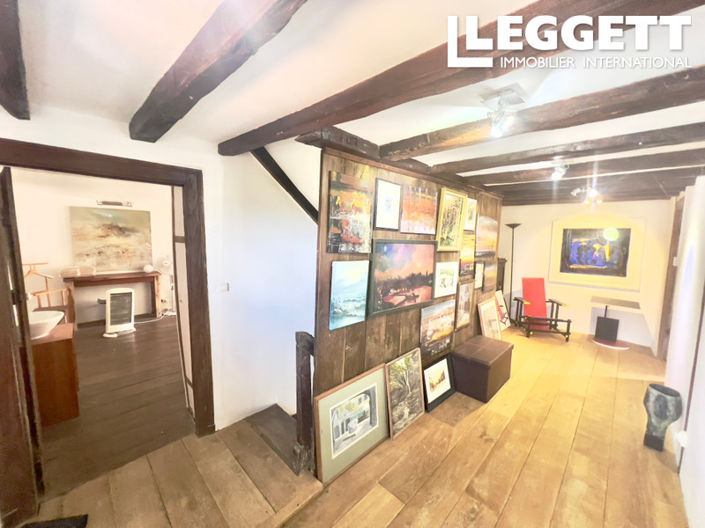 Image No.9-3 Bed House for sale