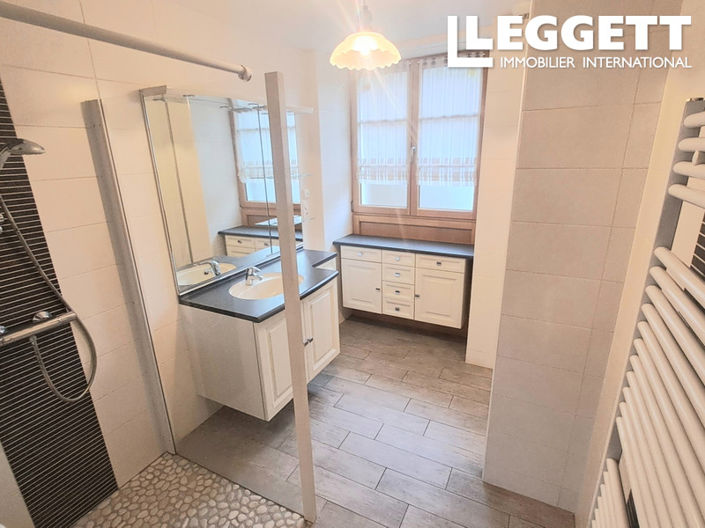 Image No.10-Maison de 5 chambres à vendre à Lonlay-l'Abbaye