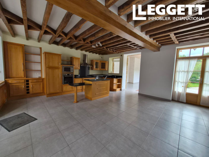 Image No.6-Maison de 5 chambres à vendre à Lonlay-l'Abbaye