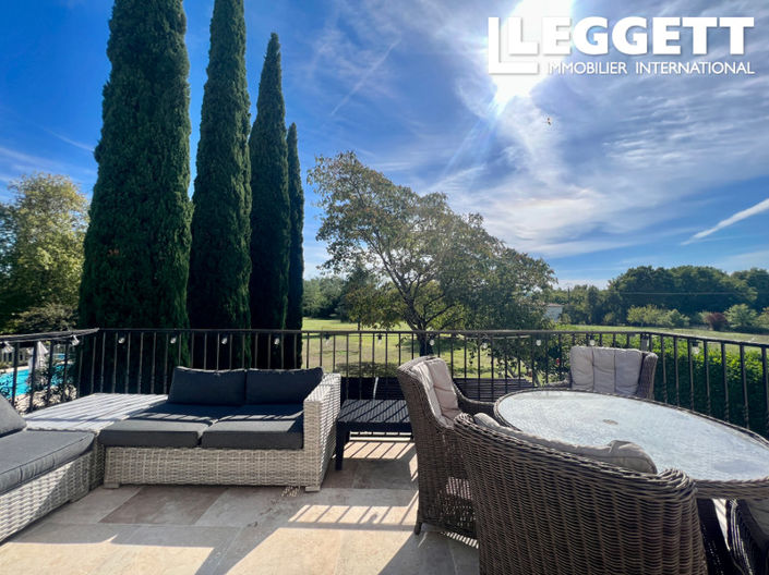 Image No.4-6 Bed House for sale