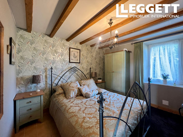 Image No.9-6 Bed House for sale