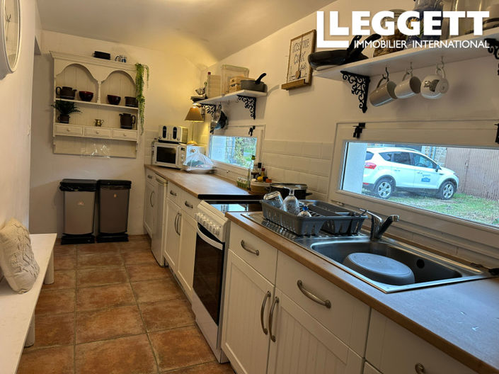 Image No.4-2 Bed House for sale