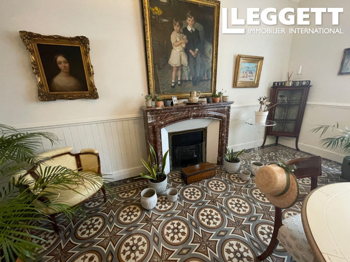 Image No.5-4 Bed House for sale