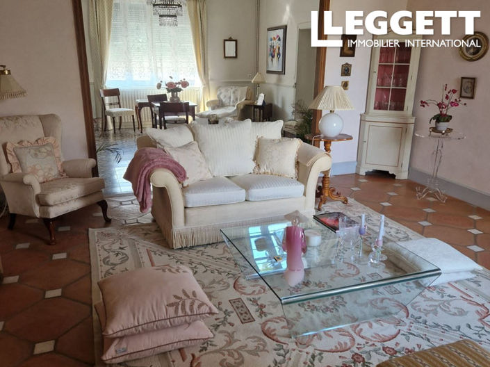 Image No.6-4 Bed House for sale