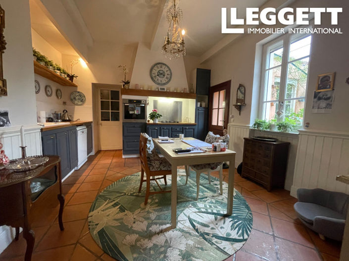 Image No.8-4 Bed House for sale