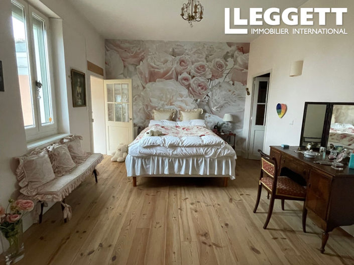 Image No.9-4 Bed House for sale