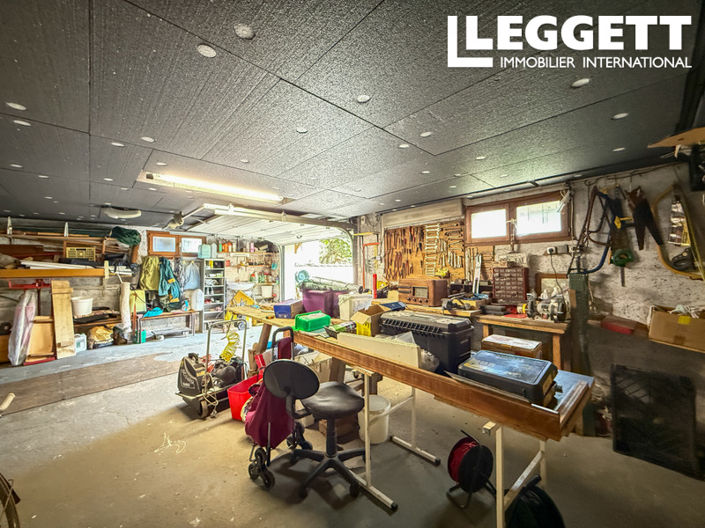 Image No.9-4 Bed House for sale