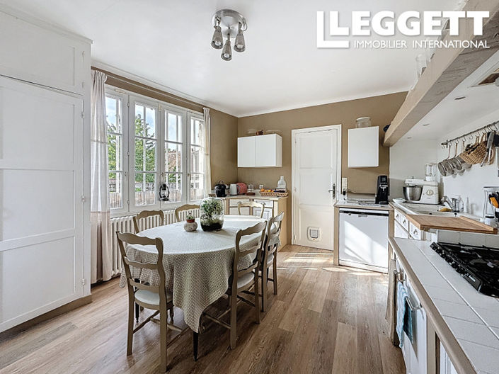 Image No.8-11 Bed House for sale