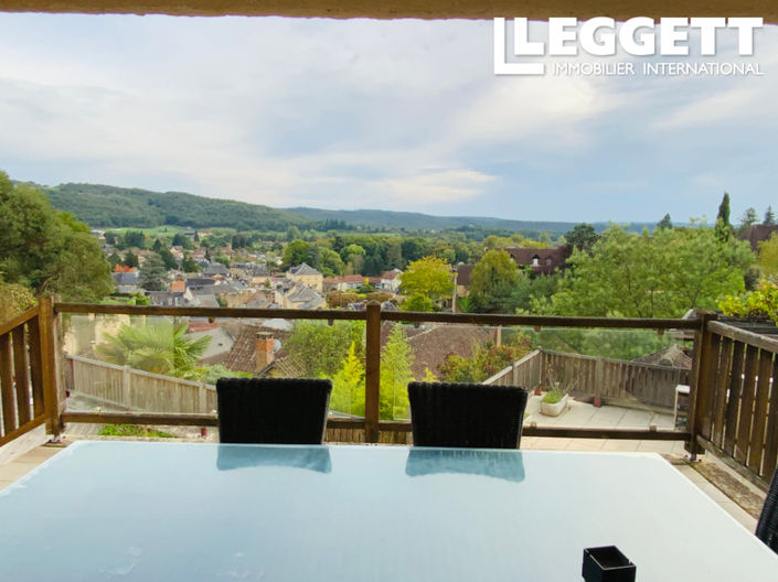 Image No.8-5 Bed House for sale