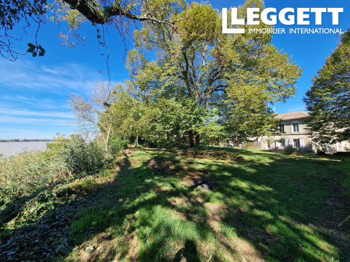 Image No.2-Maison de 6 chambres à vendre à Saint-André-de-Cubzac