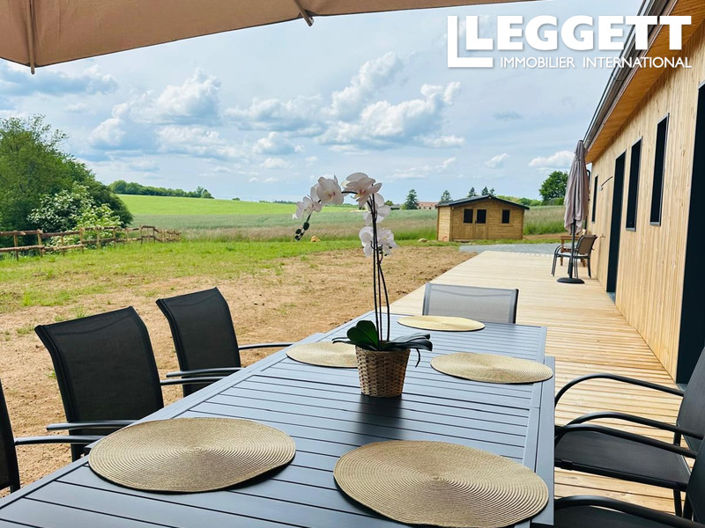 Image No.10-5 Bed House for sale