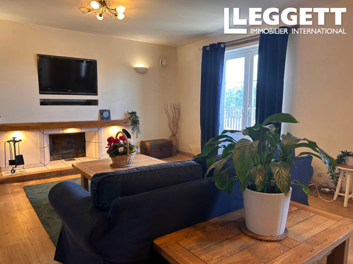 Image No.4-6 Bed House for sale