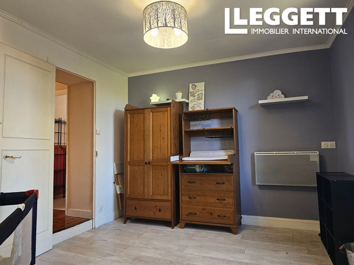 Image No.8-3 Bed House for sale