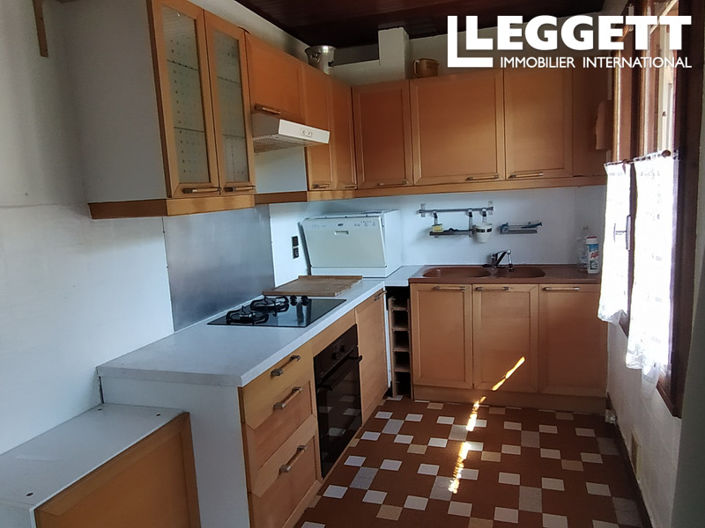 Image No.5-2 Bed House for sale