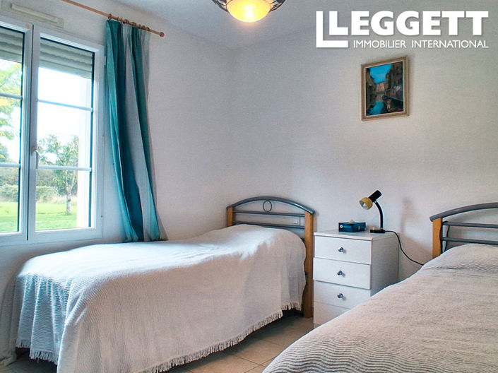 Image No.9-4 Bed House for sale