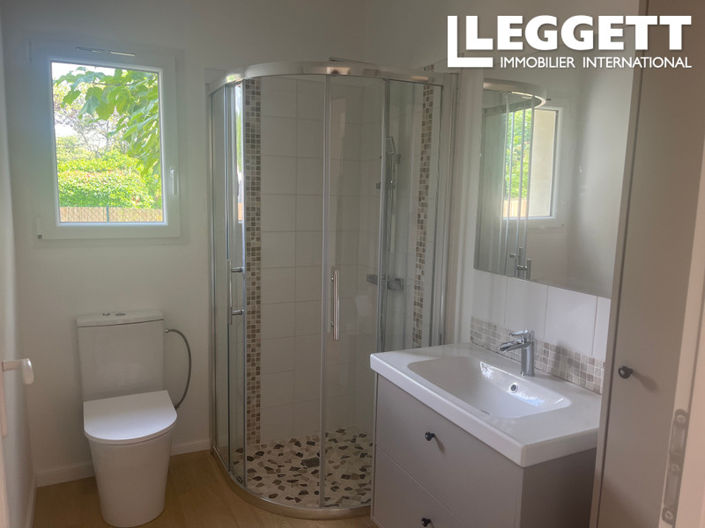 Image No.5-2 Bed House for sale