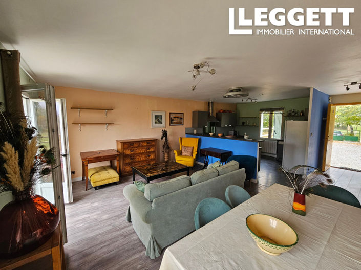 Image No.10-2 Bed House for sale