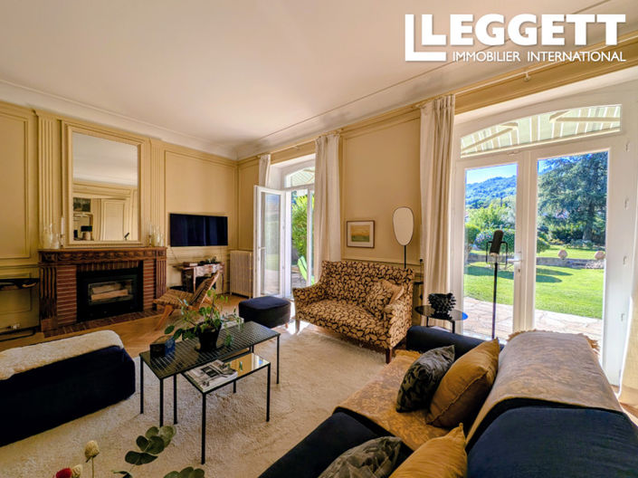 Image No.6-5 Bed House for sale