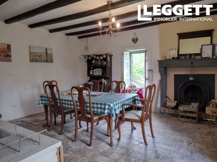 Image No.2-Maison de 2 chambres à vendre à Lathus-Saint-Rémy