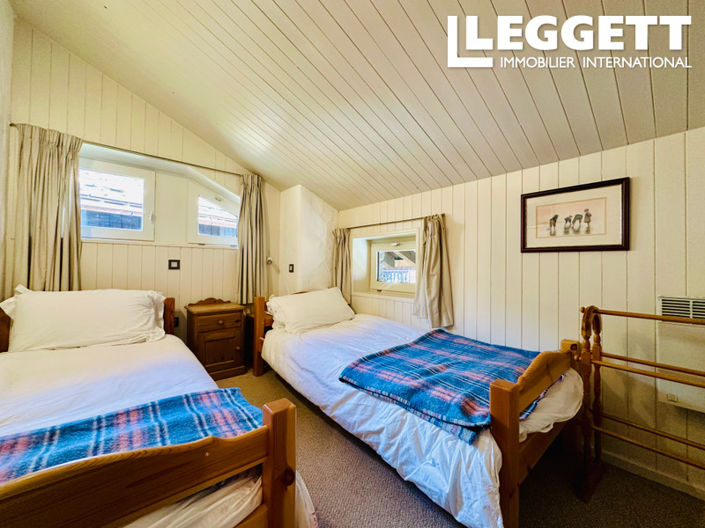 Image No.5-4 Bed House for sale