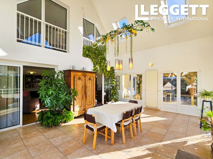 Image No.4-4 Bed House for sale