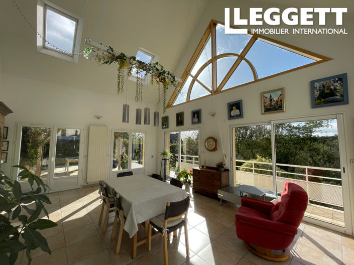 Image No.8-4 Bed House for sale