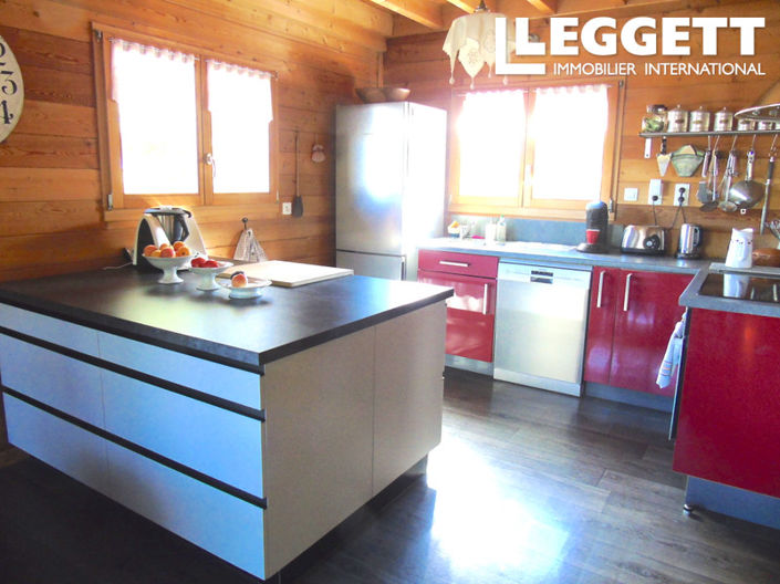 Image No.6-3 Bed House for sale