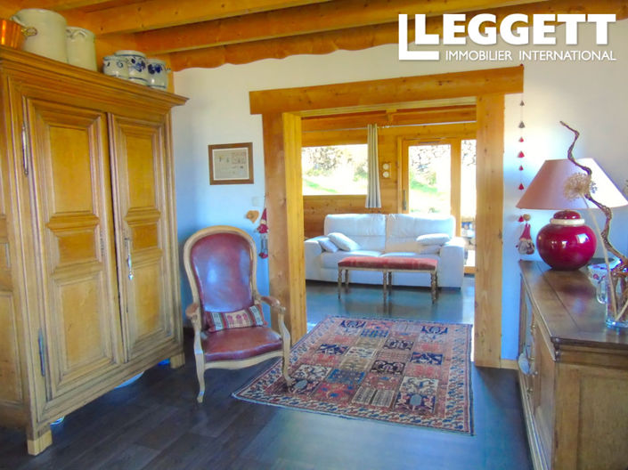 Image No.6-3 Bed House for sale