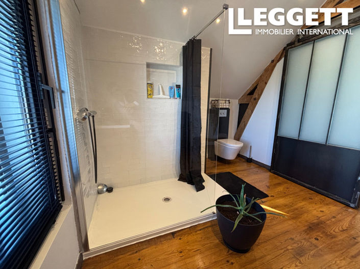 Image No.10-5 Bed House for sale