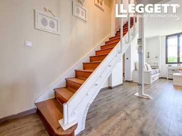 ahr0chm6ly9jzg4uagvzdglhlmltbw8vaw1hz2uvvevom