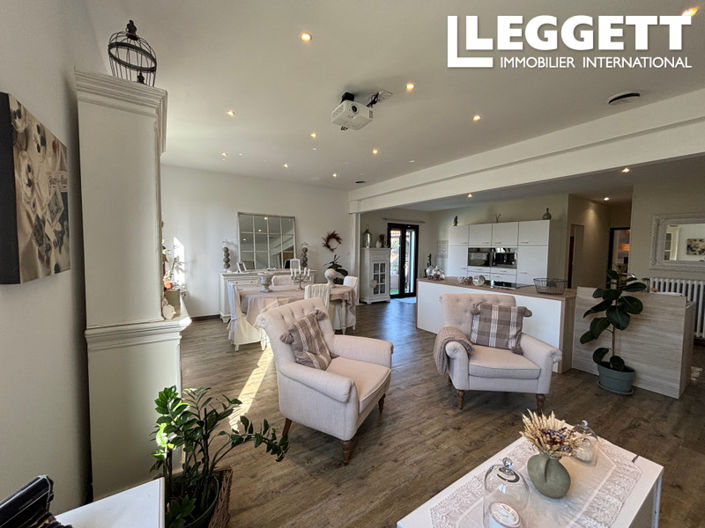 Image No.6-5 Bed House for sale