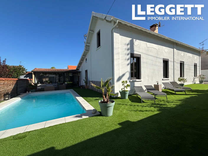 Image No.7-5 Bed House for sale