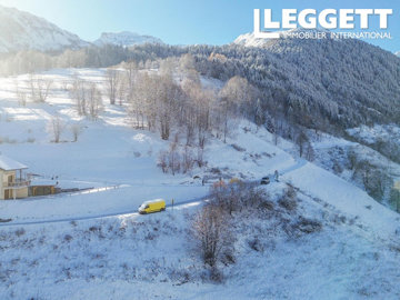 ahr0chm6ly9jzg4uagvzdglhlmltbw8vaw1hz2uvvevom