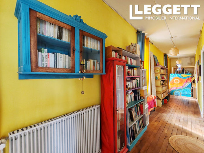 Image No.8-3 Bed House for sale