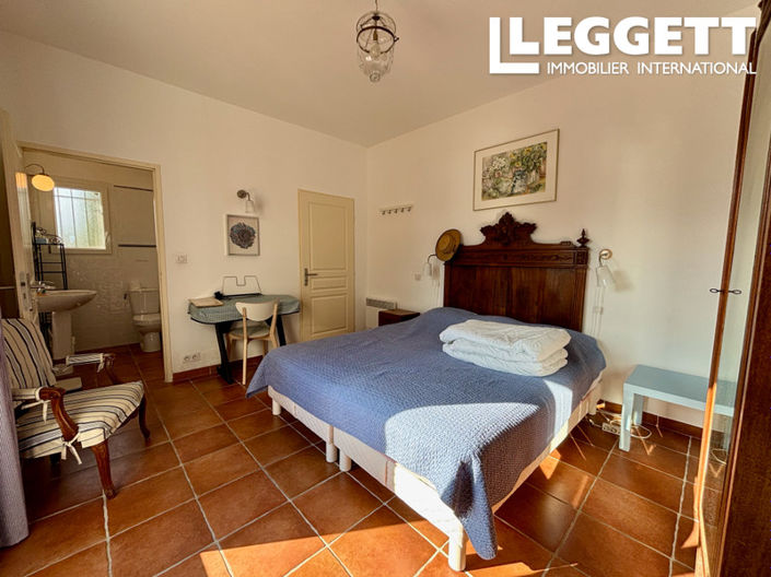 Image No.6-4 Bed House for sale