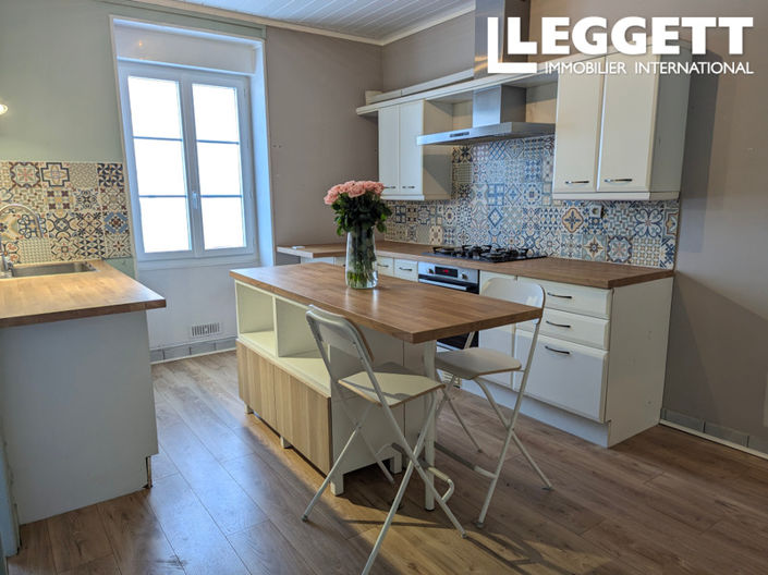 Image No.2-5 Bed House for sale