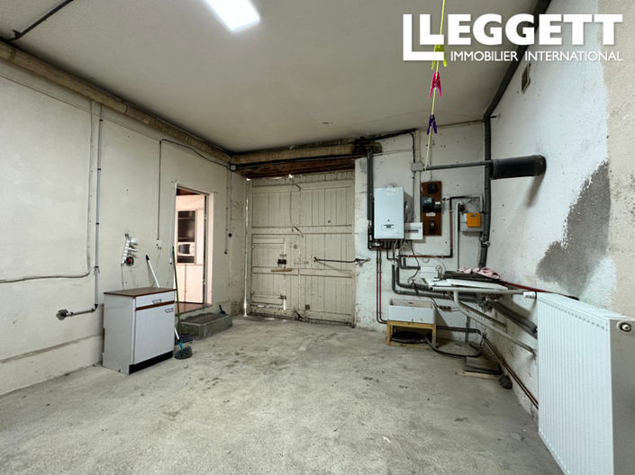Image No.10-1 Bed House for sale