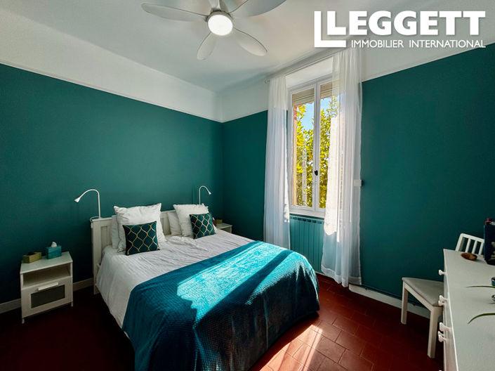 Image No.10-6 Bed House for sale