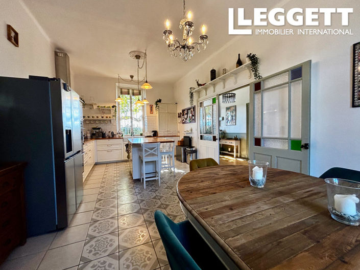 Image No.7-6 Bed House for sale