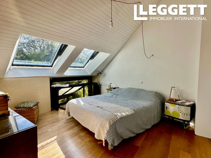 Image No.8-3 Bed House for sale