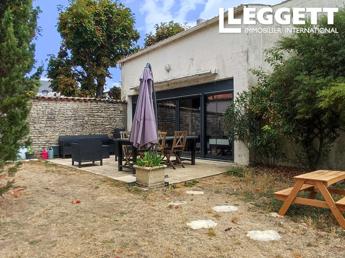 Image No.10-7 Bed House for sale