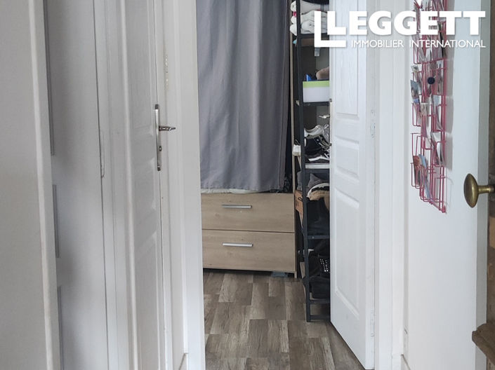 Image No.9-7 Bed House for sale