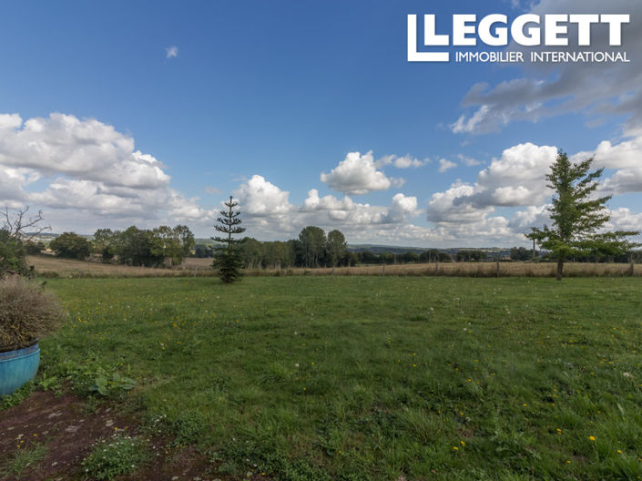 Image No.9-6 Bed House for sale