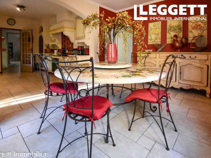 Image No.10-5 Bed House for sale