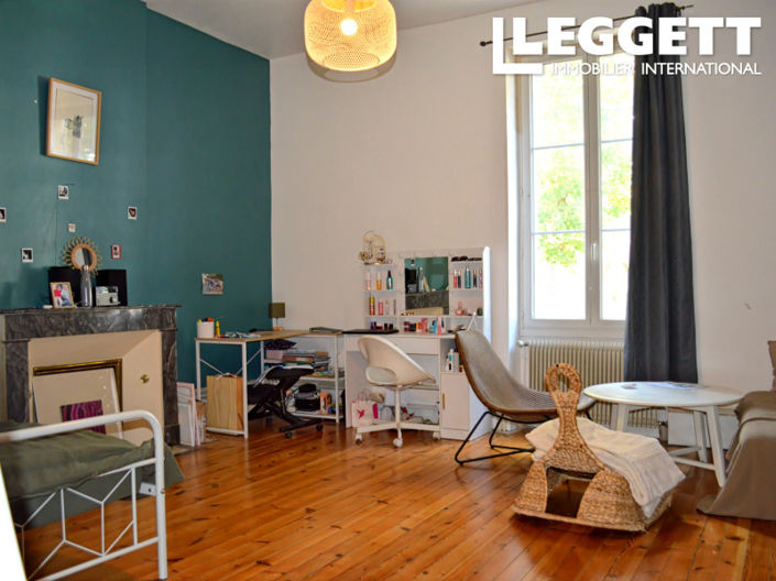 Image No.6-4 Bed House for sale