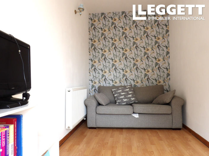 Image No.10-3 Bed House for sale