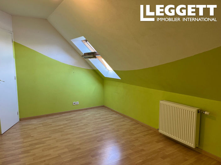 Image No.8-3 Bed House for sale