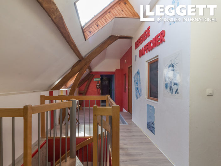 Image No.10-5 Bed House for sale